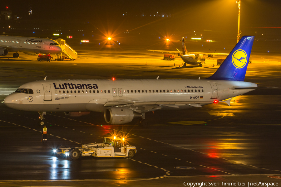 Lufthansa Airbus A320-211 (D-AIQT) | Photo 214691