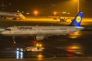 Lufthansa Airbus A320-211 (D-AIQT) at  Hamburg - Fuhlsbuettel (Helmut Schmidt), Germany