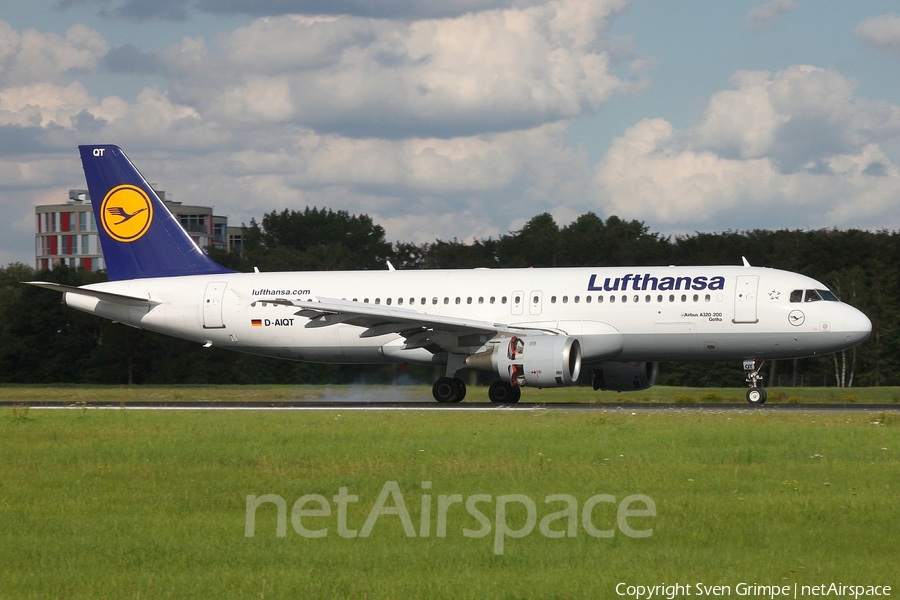 Lufthansa Airbus A320-211 (D-AIQT) | Photo 85105