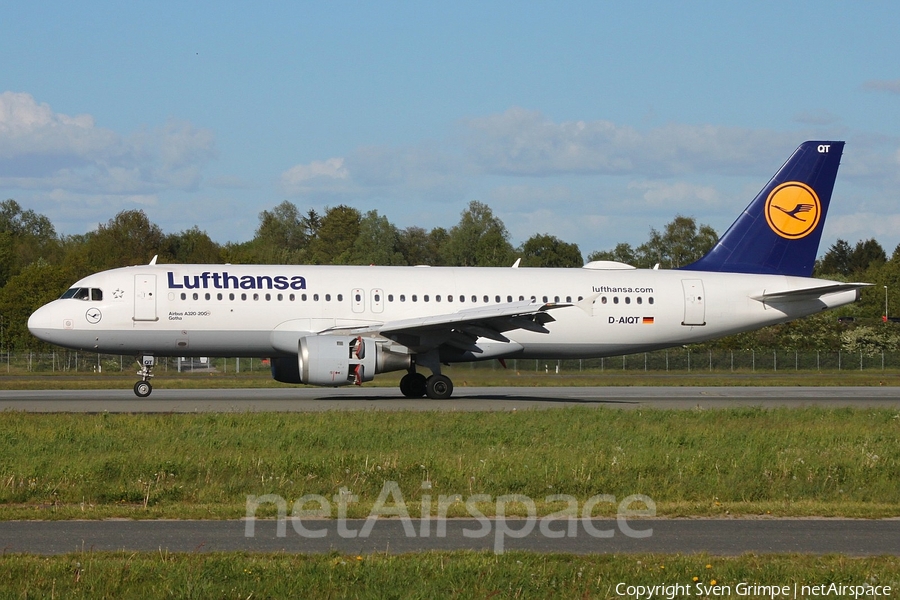 Lufthansa Airbus A320-211 (D-AIQT) | Photo 329206