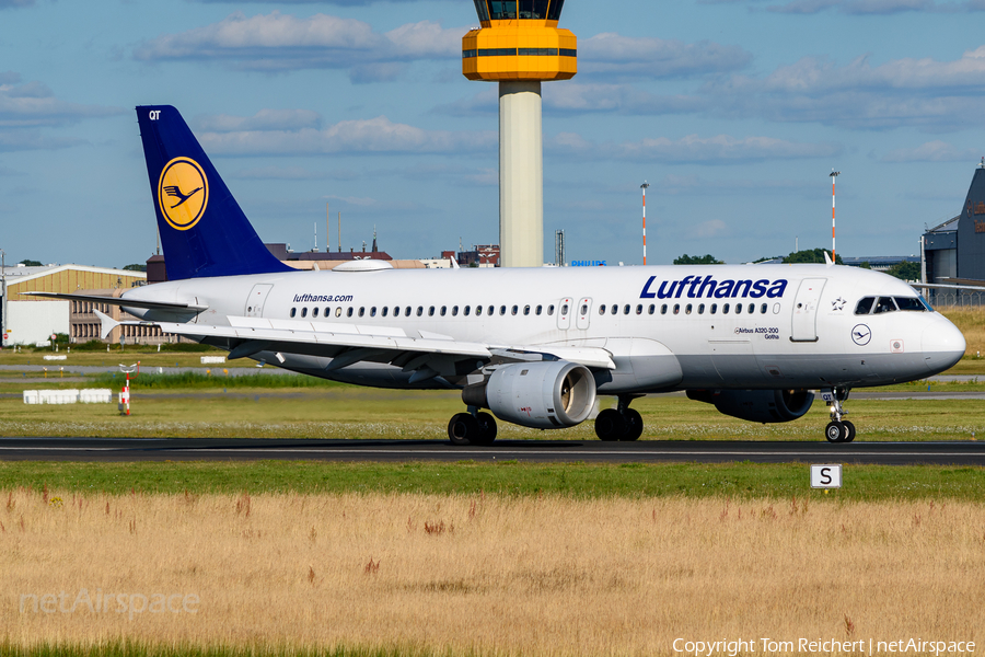 Lufthansa Airbus A320-211 (D-AIQT) | Photo 517130