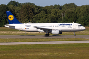 Lufthansa Airbus A320-211 (D-AIQT) at  Hamburg - Fuhlsbuettel (Helmut Schmidt), Germany