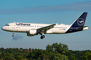 Lufthansa Airbus A320-211 (D-AIQT) at  Hamburg - Fuhlsbuettel (Helmut Schmidt), Germany