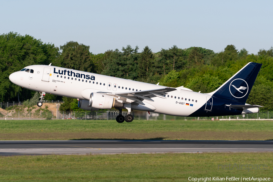 Lufthansa Airbus A320-211 (D-AIQT) | Photo 680421