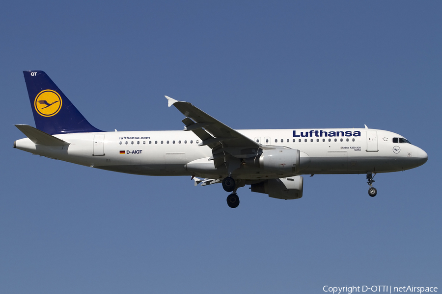 Lufthansa Airbus A320-211 (D-AIQT) | Photo 405653