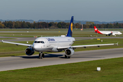 Lufthansa Airbus A320-211 (D-AIQT) at  Munich, Germany