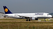 Lufthansa Airbus A320-211 (D-AIQT) at  Stuttgart, Germany