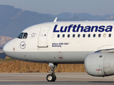 Lufthansa Airbus A320-211 (D-AIQU) at  Barcelona - El Prat, Spain