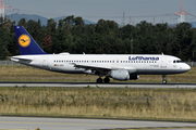 Lufthansa Airbus A320-211 (D-AIQU) at  Frankfurt am Main, Germany