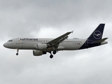 Lufthansa Airbus A320-211 (D-AIQU) at  Frankfurt am Main, Germany