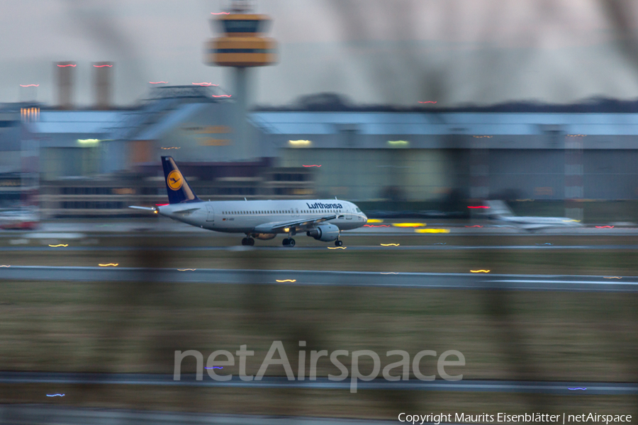 Lufthansa Airbus A320-211 (D-AIQU) | Photo 41344