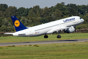 Lufthansa Airbus A320-211 (D-AIQU) at  Hamburg - Fuhlsbuettel (Helmut Schmidt), Germany