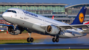 Lufthansa Airbus A320-211 (D-AIQU) at  Hamburg - Fuhlsbuettel (Helmut Schmidt), Germany