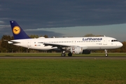 Lufthansa Airbus A320-211 (D-AIQU) at  Hamburg - Fuhlsbuettel (Helmut Schmidt), Germany