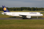 Lufthansa Airbus A320-211 (D-AIQU) at  Hamburg - Fuhlsbuettel (Helmut Schmidt), Germany