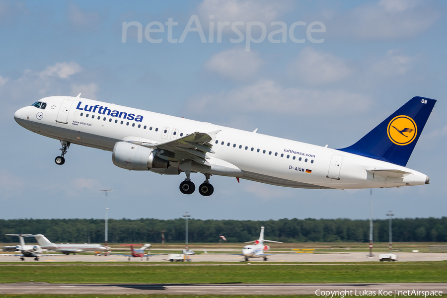 Lufthansa Airbus A320-211 (D-AIQW) | Photo 177660