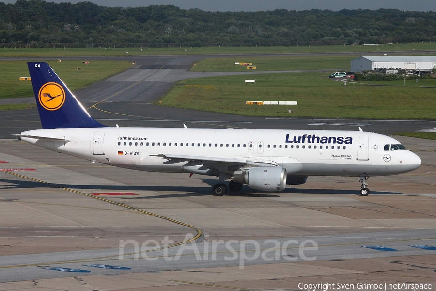 Lufthansa Airbus A320-211 (D-AIQW) | Photo 182061