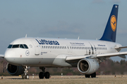 Lufthansa Airbus A320-211 (D-AIQW) at  Hamburg - Fuhlsbuettel (Helmut Schmidt), Germany