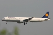 Lufthansa Airbus A321-131 (D-AIRA) at  Frankfurt am Main, Germany