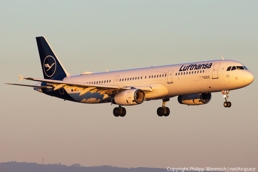 Lufthansa Airbus A321-131 (D-AIRA) | Photo 666970