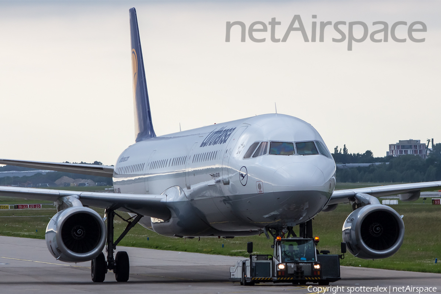 Lufthansa Airbus A321-131 (D-AIRA) | Photo 111036