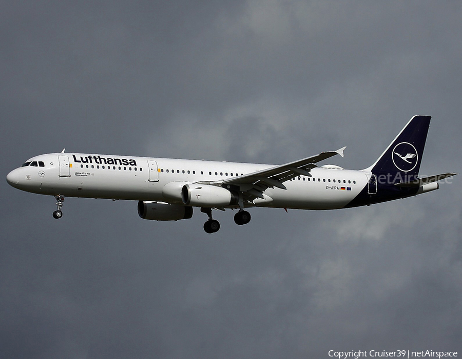 Lufthansa Airbus A321-131 (D-AIRA) | Photo 516206