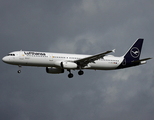 Lufthansa Airbus A321-131 (D-AIRA) at  Hamburg - Fuhlsbuettel (Helmut Schmidt), Germany