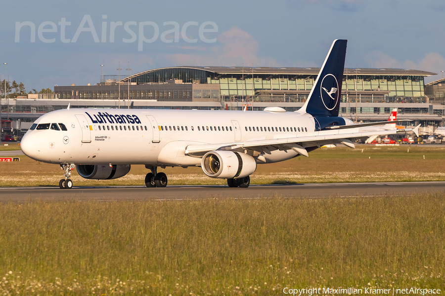 Lufthansa Airbus A321-131 (D-AIRA) | Photo 521620