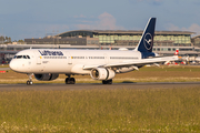 Lufthansa Airbus A321-131 (D-AIRA) at  Hamburg - Fuhlsbuettel (Helmut Schmidt), Germany