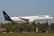 Lufthansa Airbus A321-131 (D-AIRA) at  Hamburg - Fuhlsbuettel (Helmut Schmidt), Germany