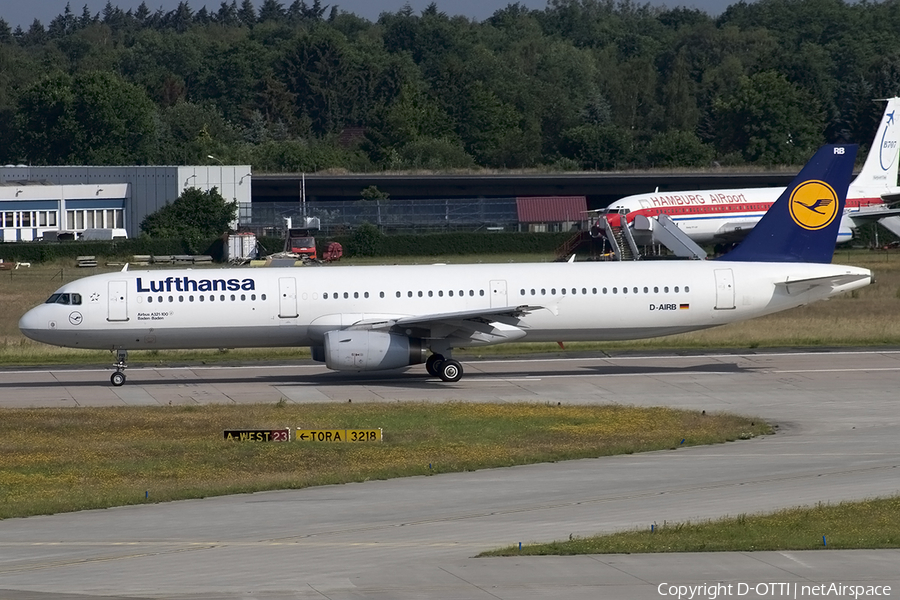 Lufthansa Airbus A321-131 (D-AIRB) | Photo 158993