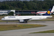 Lufthansa Airbus A321-131 (D-AIRB) at  Hamburg - Fuhlsbuettel (Helmut Schmidt), Germany