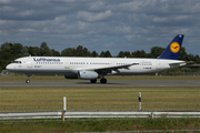 Lufthansa Airbus A321-131 (D-AIRB) at  Hamburg - Fuhlsbuettel (Helmut Schmidt), Germany