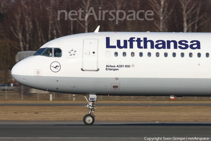 Lufthansa Airbus A321-131 (D-AIRC) | Photo 33687
