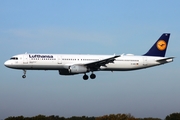 Lufthansa Airbus A321-131 (D-AIRC) at  Hamburg - Fuhlsbuettel (Helmut Schmidt), Germany