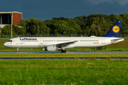 Lufthansa Airbus A321-131 (D-AIRC) at  Hamburg - Fuhlsbuettel (Helmut Schmidt), Germany