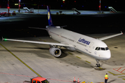 Lufthansa Airbus A321-131 (D-AIRC) at  Hamburg - Fuhlsbuettel (Helmut Schmidt), Germany