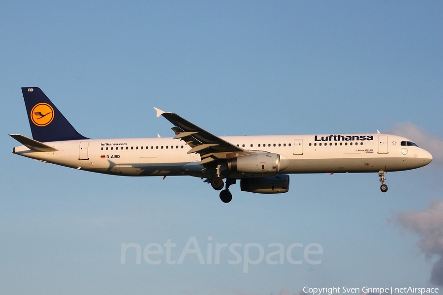 Lufthansa Airbus A321-131 (D-AIRD) | Photo 18450