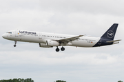 Lufthansa Airbus A321-131 (D-AIRD) at  Hamburg - Fuhlsbuettel (Helmut Schmidt), Germany