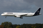 Lufthansa Airbus A321-131 (D-AIRD) at  Hamburg - Fuhlsbuettel (Helmut Schmidt), Germany