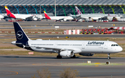 Lufthansa Airbus A321-131 (D-AIRD) at  Madrid - Barajas, Spain