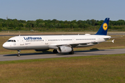 Lufthansa Airbus A321-131 (D-AIRE) at  Hamburg - Fuhlsbuettel (Helmut Schmidt), Germany