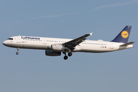 Lufthansa Airbus A321-131 (D-AIRF) at  Frankfurt am Main, Germany