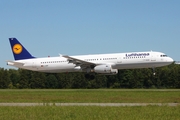 Lufthansa Airbus A321-131 (D-AIRF) at  Hamburg - Fuhlsbuettel (Helmut Schmidt), Germany