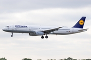 Lufthansa Airbus A321-131 (D-AIRF) at  Hamburg - Fuhlsbuettel (Helmut Schmidt), Germany
