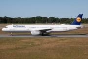 Lufthansa Airbus A321-131 (D-AIRF) at  Hamburg - Fuhlsbuettel (Helmut Schmidt), Germany