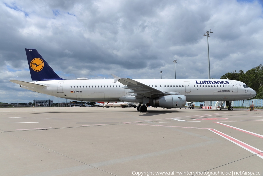 Lufthansa Airbus A321-131 (D-AIRH) | Photo 393726