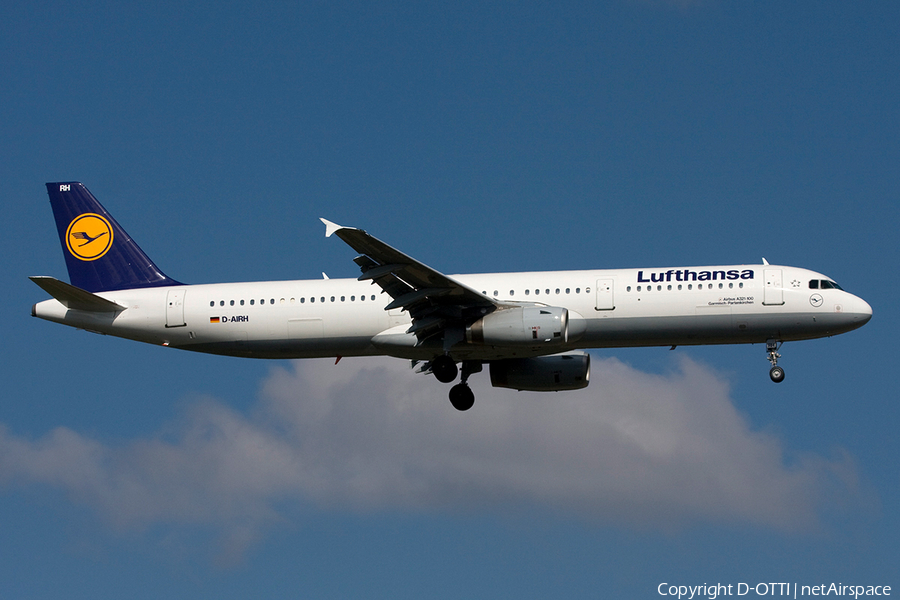 Lufthansa Airbus A321-131 (D-AIRH) | Photo 269741