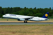 Lufthansa Airbus A321-131 (D-AIRH) at  Hamburg - Fuhlsbuettel (Helmut Schmidt), Germany
