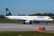 Lufthansa Airbus A321-131 (D-AIRH) at  Porto, Portugal